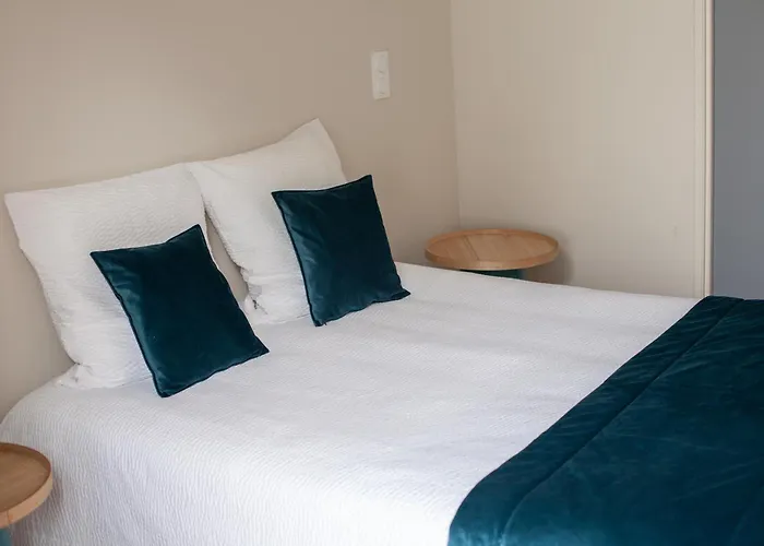 Florence Et Nadine - Latre Location