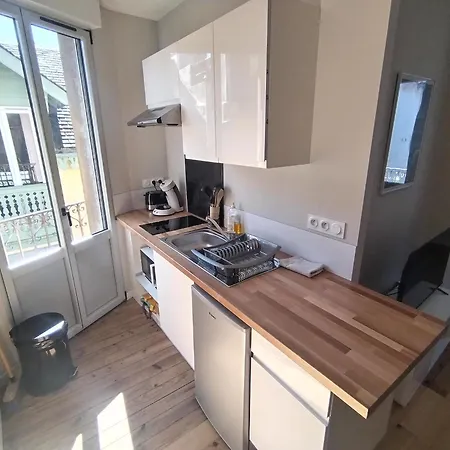 Appartement Avec Garage Prive - Latre Location