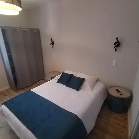 Apartament Avec Garage Prive - Latre Location